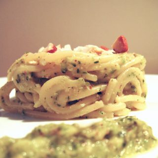 spaghetti alle mandorle e zucchine