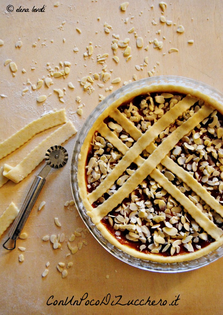 Crostata con frolla allo yogurt (cruda)