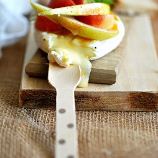 queso tomino a la plancha